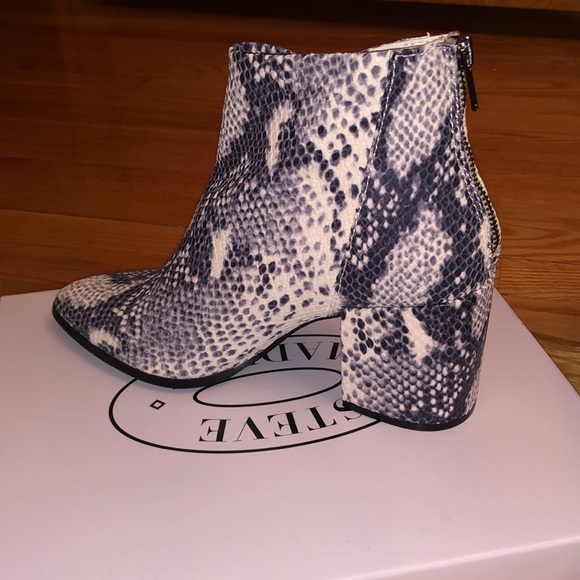 Steve Madden Ankle Boots - Picture 5 of 7